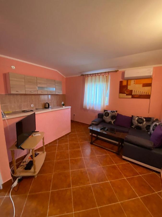 Apartment Trsteno 1