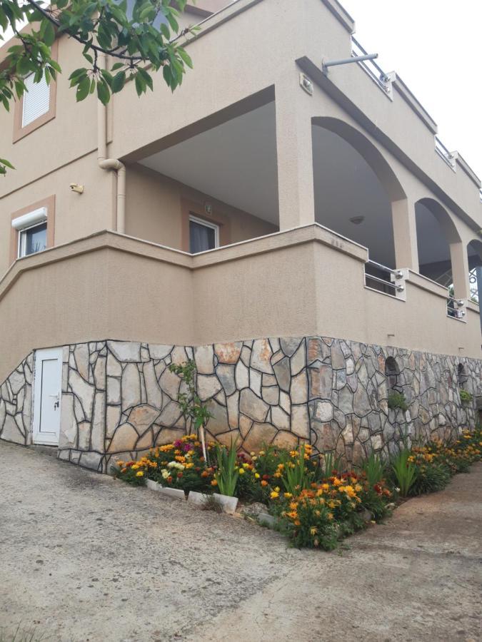 Trsteno 1 Budva
